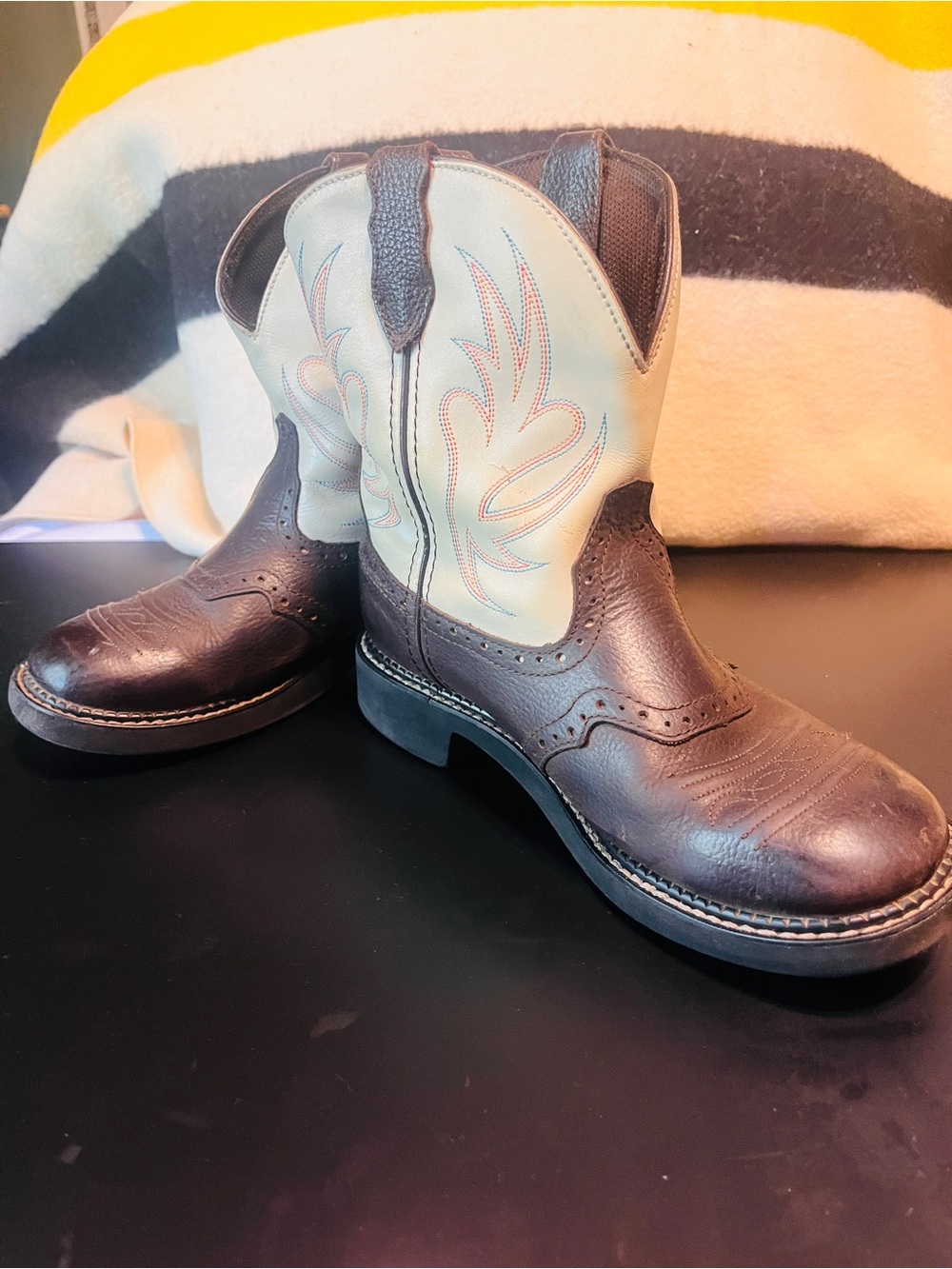 Justin gypsies women’s Two-Tone Western Boots - Brown & Light Blue